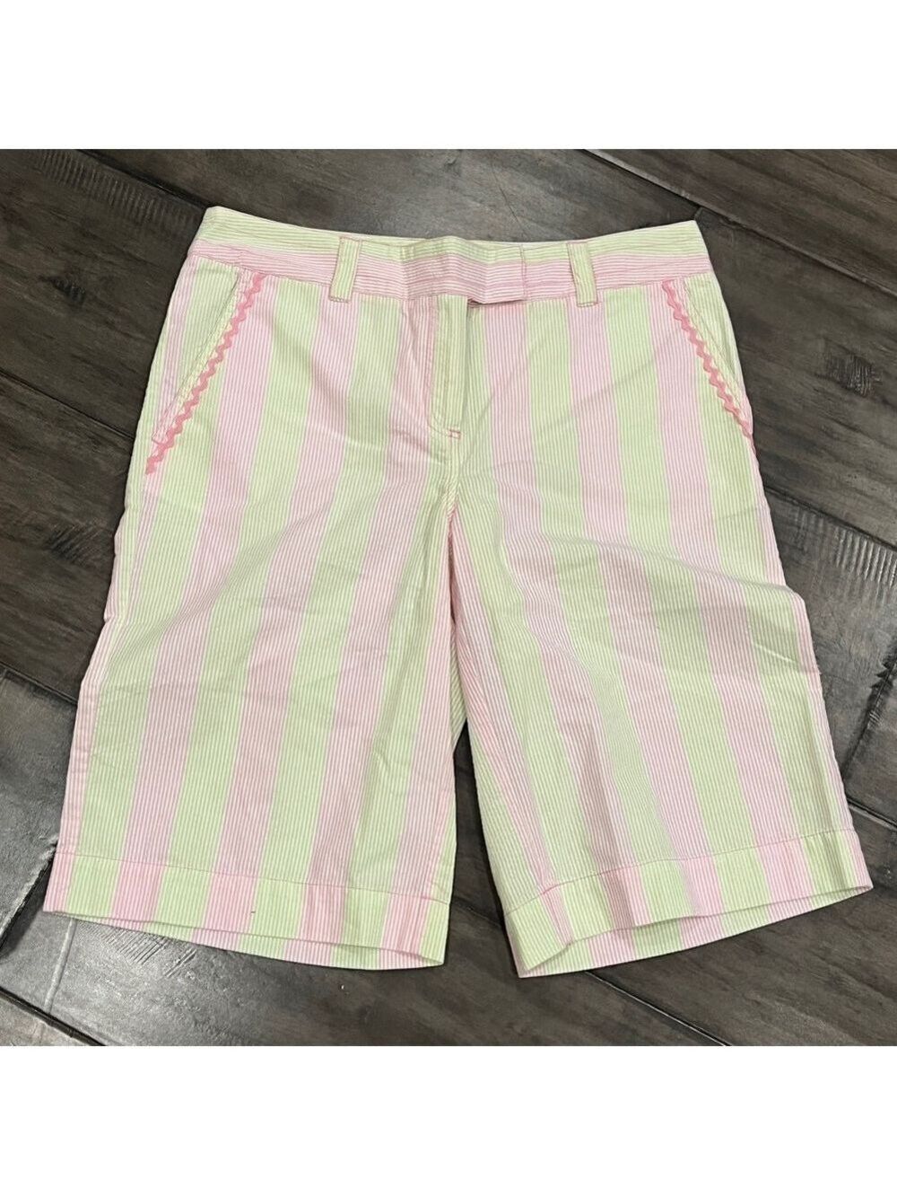 Lilly Pulitzer Pink and Green Seersucker Seahorse Shorts - Size 8